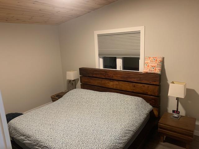 












906 South Railway Avenue

,
Shoal Lake,




Manitoba
R0J1Z0

