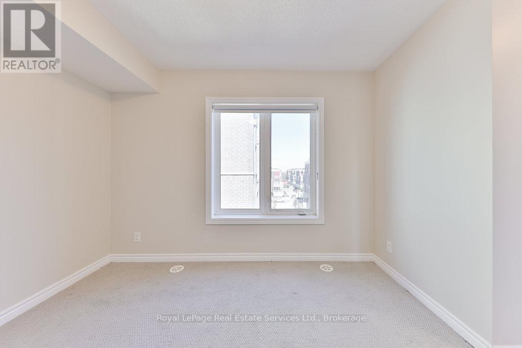












14 - 3580 LAKE SHORE BOULEVARD W

,
Toronto (Long Branch),




Ontario
M8W1N6

