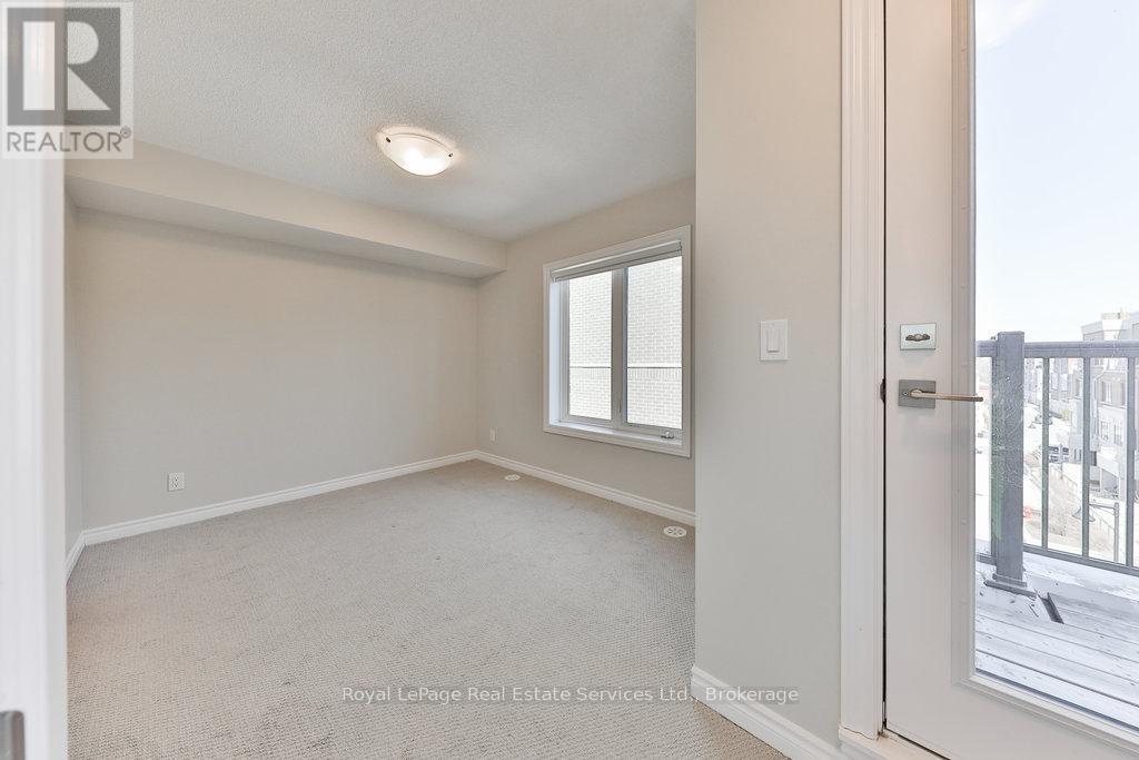 












14 - 3580 LAKE SHORE BOULEVARD W

,
Toronto (Long Branch),




Ontario
M8W1N6

