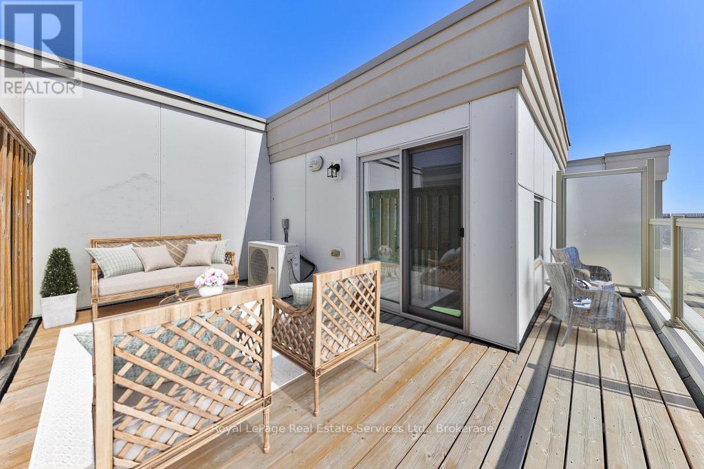 












14 - 3580 LAKE SHORE BOULEVARD W

,
Toronto (Long Branch),




Ontario
M8W1N6

