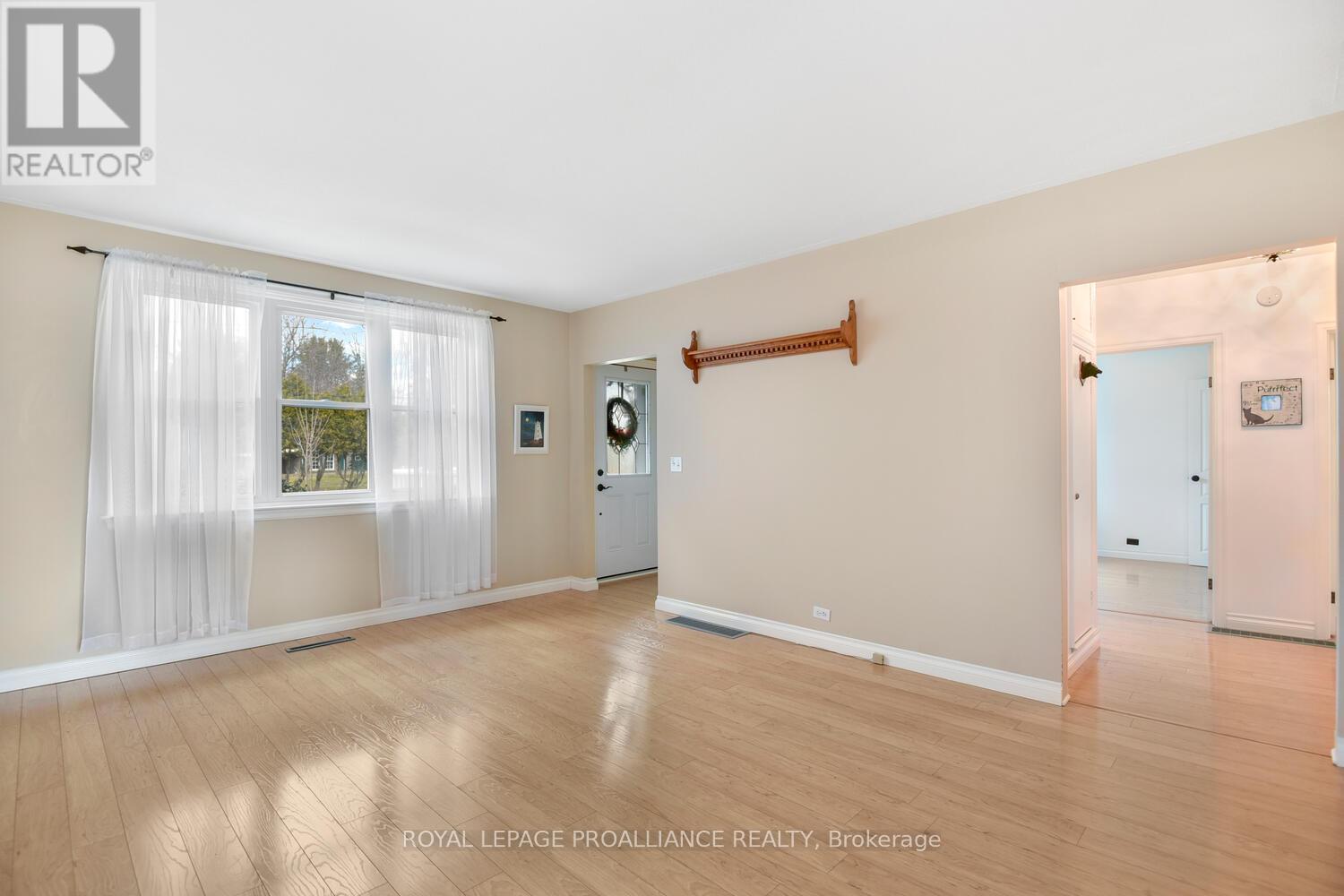 












719 COUNTY ROAD 2 ROAD

,
Edwardsburgh/Cardinal,




Ontario
K0E1E0

