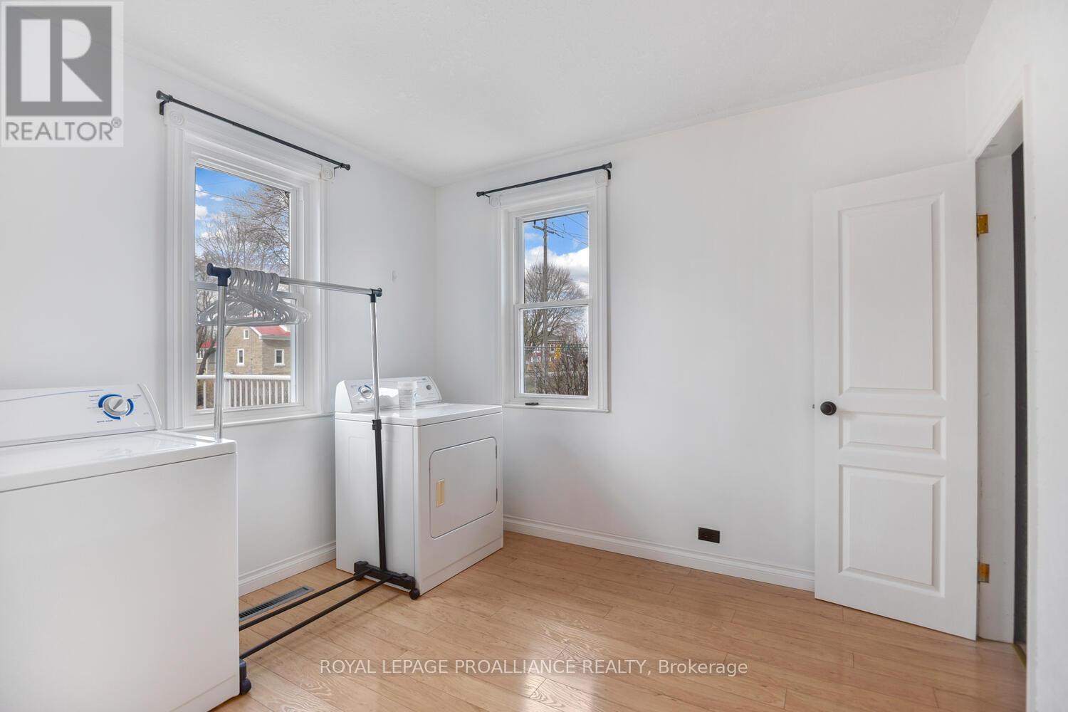 












719 COUNTY ROAD 2 ROAD

,
Edwardsburgh/Cardinal,




Ontario
K0E1E0

