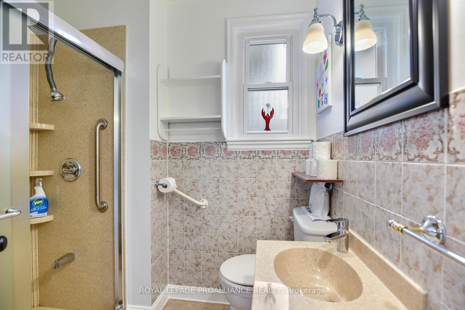 












719 COUNTY ROAD 2 ROAD

,
Edwardsburgh/Cardinal,




Ontario
K0E1E0


