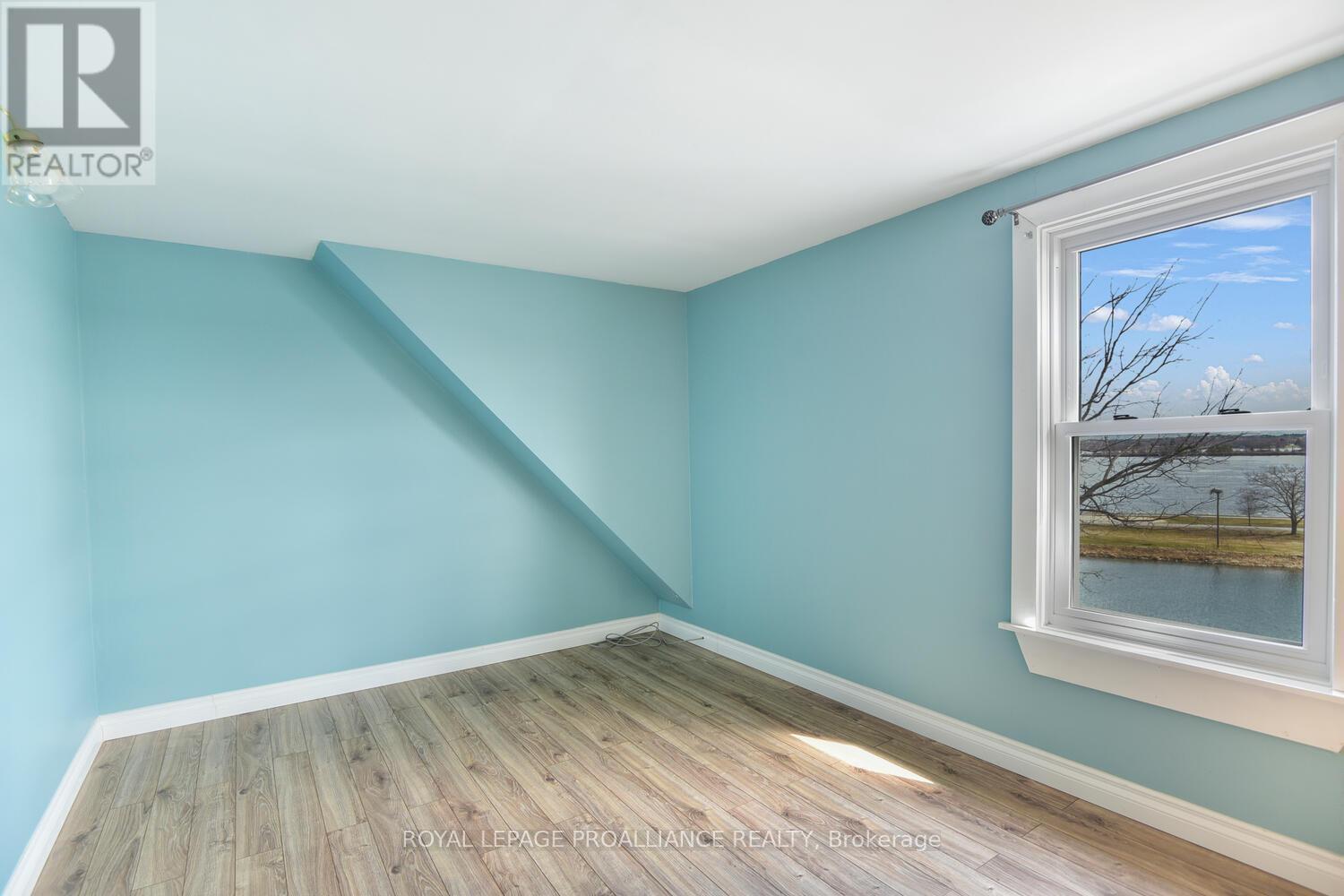 












719 COUNTY ROAD 2 ROAD

,
Edwardsburgh/Cardinal,




Ontario
K0E1E0

