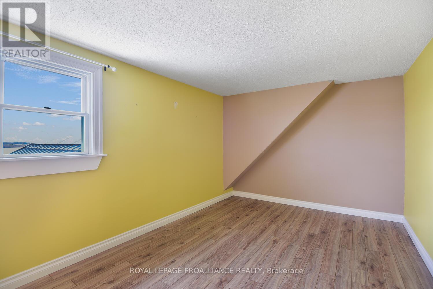 












719 COUNTY ROAD 2 ROAD

,
Edwardsburgh/Cardinal,




Ontario
K0E1E0

