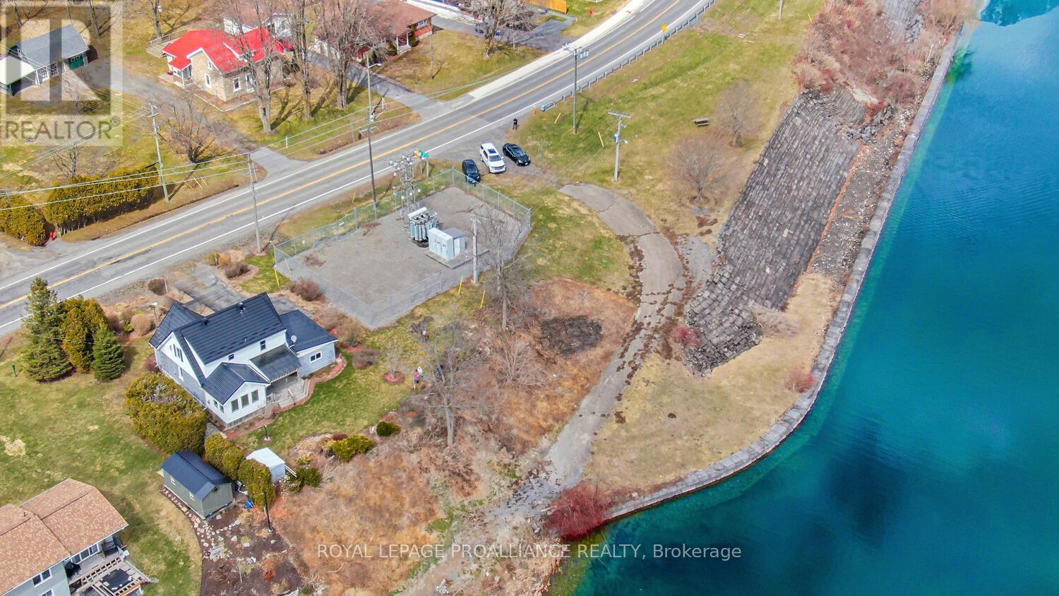 












719 COUNTY ROAD 2 ROAD

,
Edwardsburgh/Cardinal,




Ontario
K0E1E0

