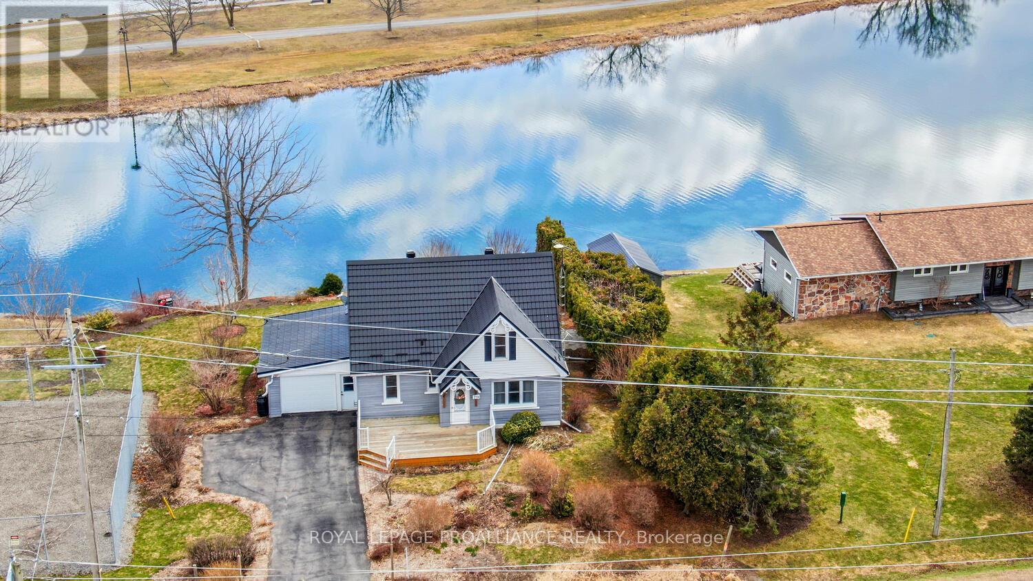 












719 COUNTY ROAD 2 ROAD

,
Edwardsburgh/Cardinal,




Ontario
K0E1E0

