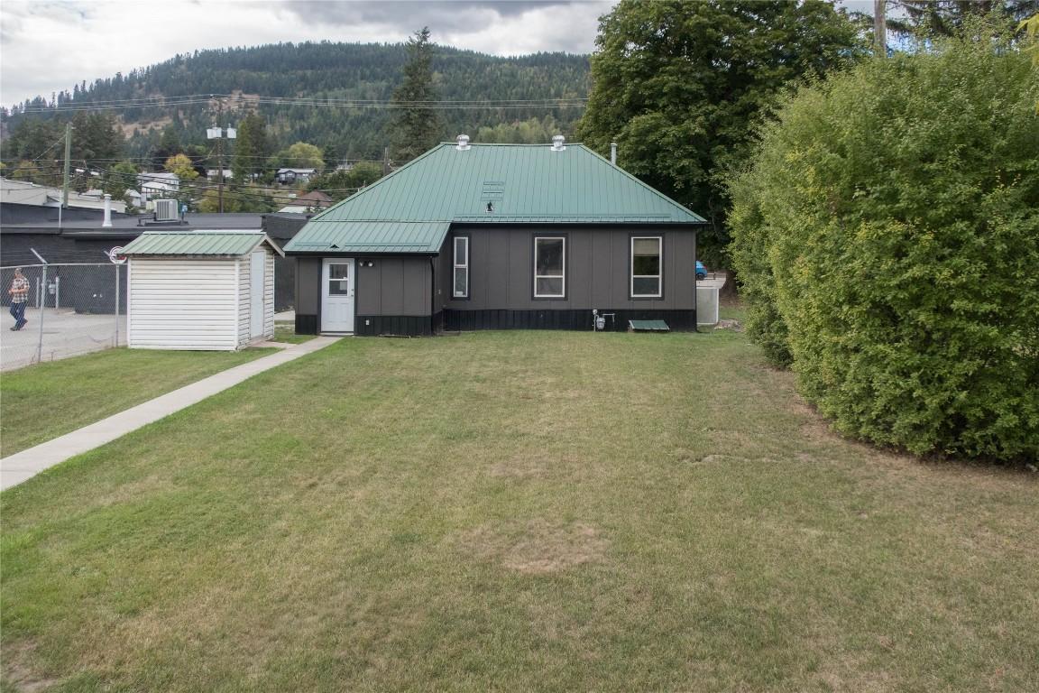 









2143


Shuswap

Avenue,
Lumby,




BC
V0E 2G0

