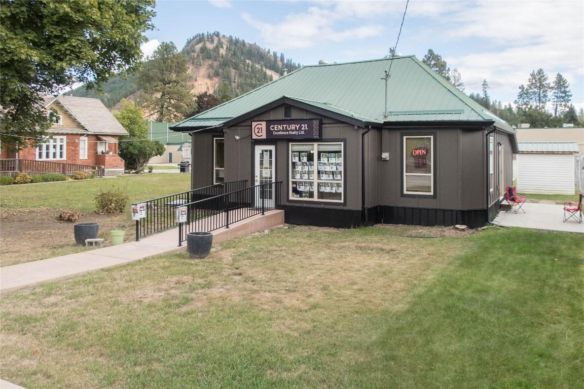 









2143


Shuswap

Avenue,
Lumby,




BC
V0E 2G0

