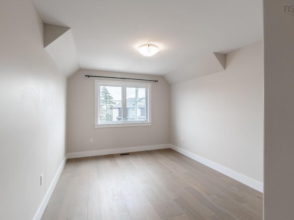 












23 Elizabeth Doane Drive

,
Bedford,




NS
B4B 1V1

