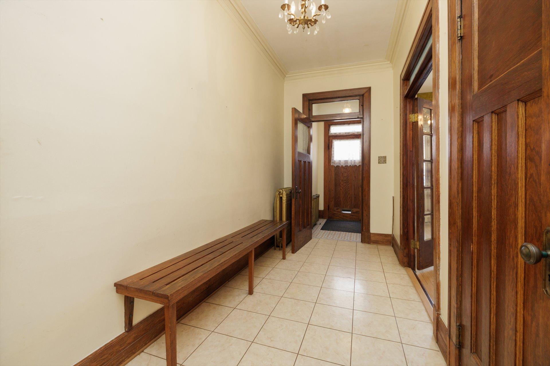 









2255

 - 2257


Av. Harvard

,
Montréal (Côte-des-Neiges/Notre-Dame-de-Grâce),




QC
H4A2W1

