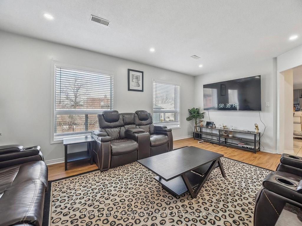 









90


Tisdale

Street South,
Hamilton,




ON
L8N 2W2

