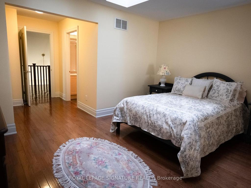 









1915


Broad Hollow

Gate, 103,
Mississauga,




ON
L4L 6A3

