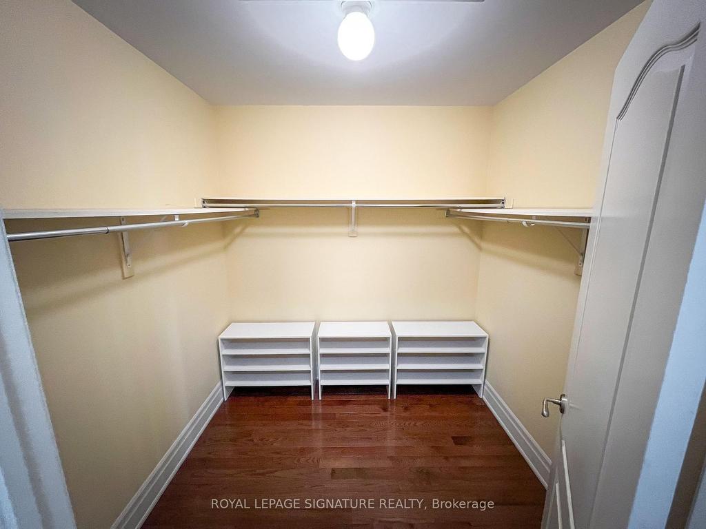 









1915


Broad Hollow

Gate, 103,
Mississauga,




ON
L4L 6A3

