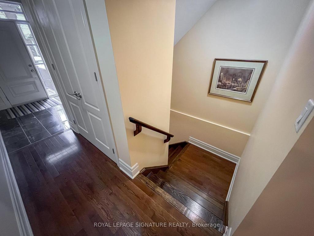 









1915


Broad Hollow

Gate, 103,
Mississauga,




ON
L4L 6A3

