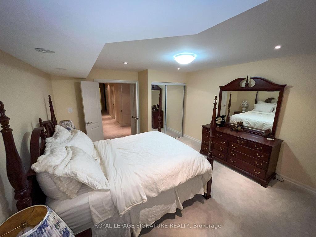 









1915


Broad Hollow

Gate, 103,
Mississauga,




ON
L4L 6A3

