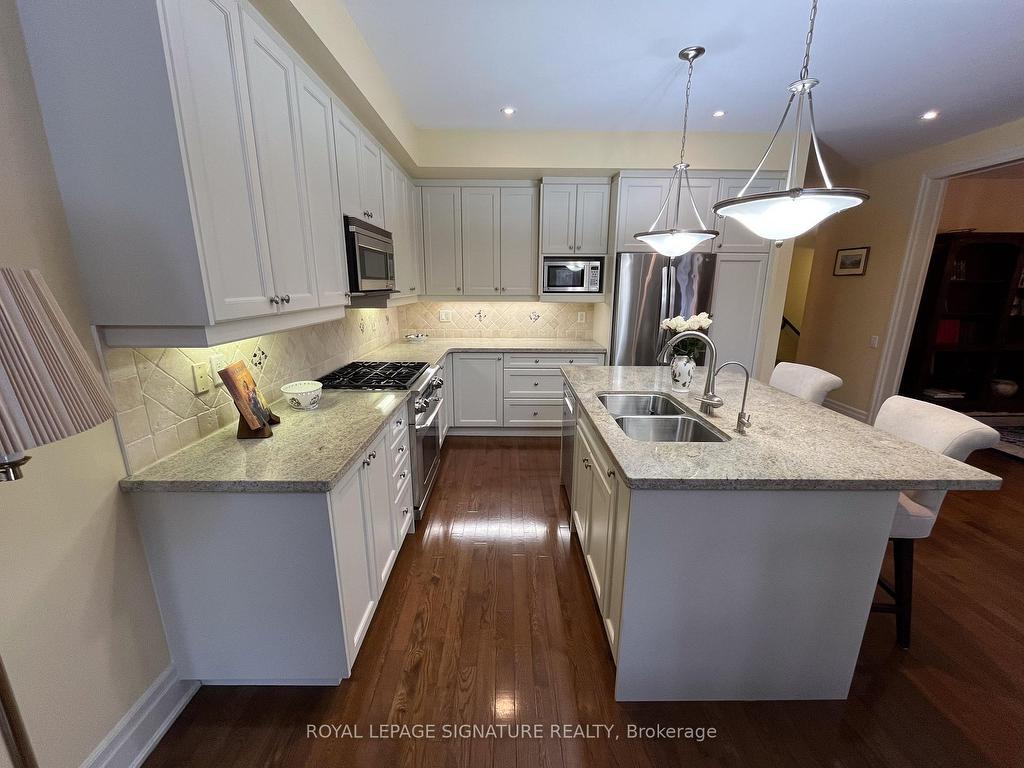 









1915


Broad Hollow

Gate, 103,
Mississauga,




ON
L4L 6A3

