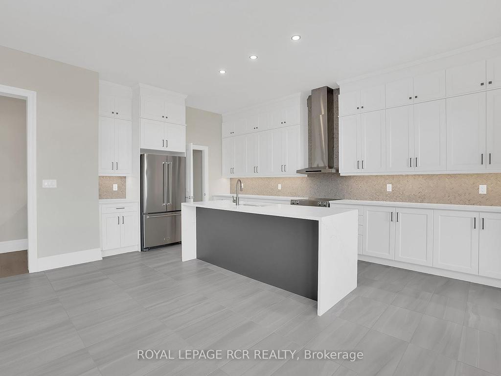 









39


John Dallimore

Drive,
Georgina,




ON
L4P 0S6

