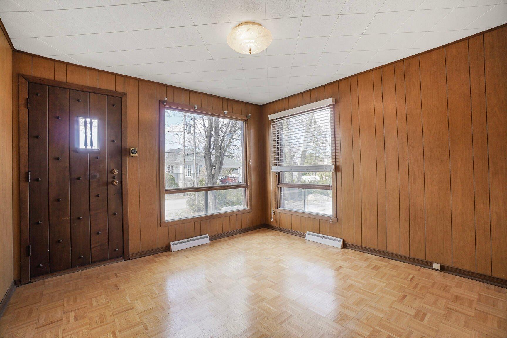 









4675


53e Avenue

,
Laval (Laval-Ouest),




QC
H7R4C5

