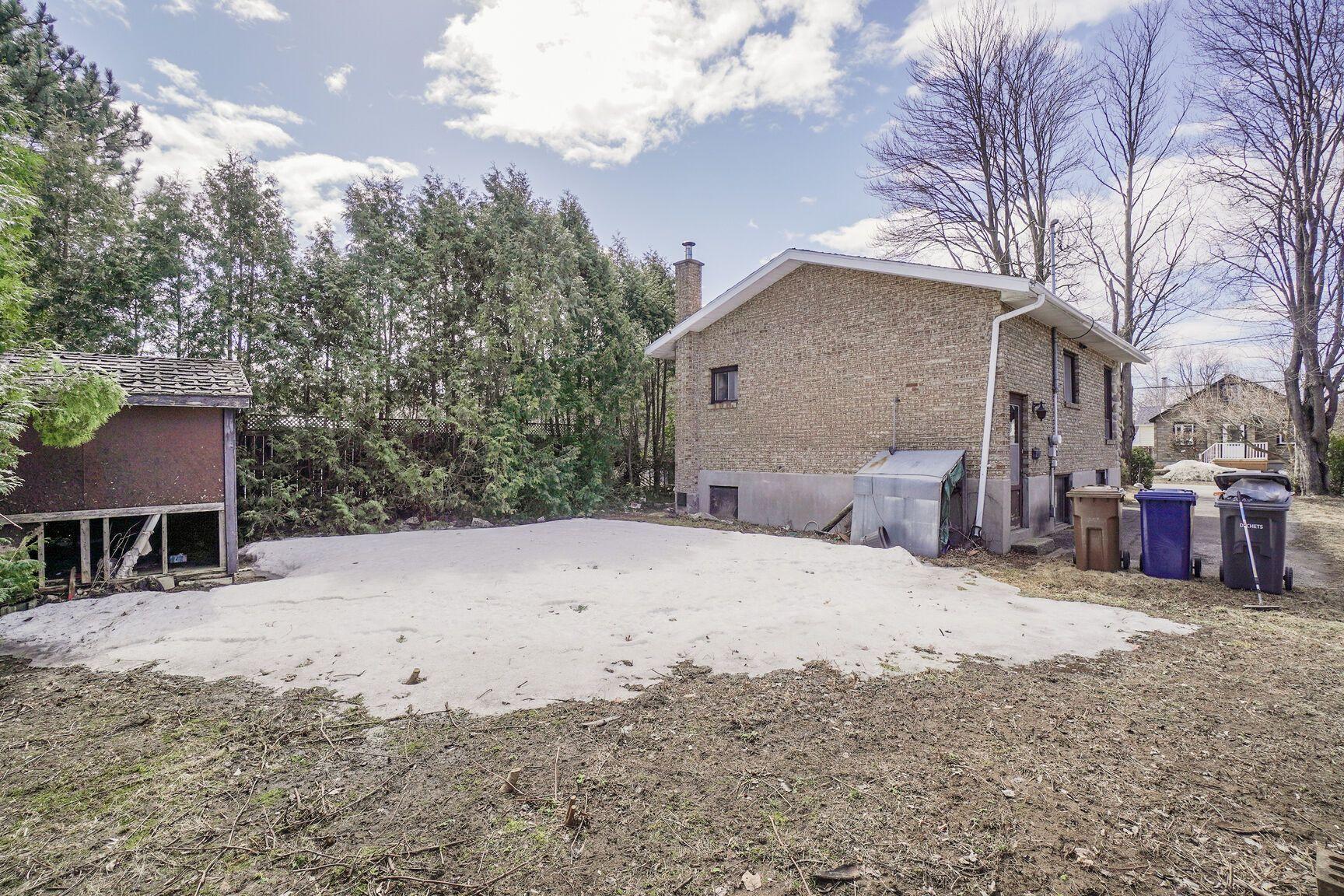 









4675


53e Avenue

,
Laval (Laval-Ouest),




QC
H7R4C5

