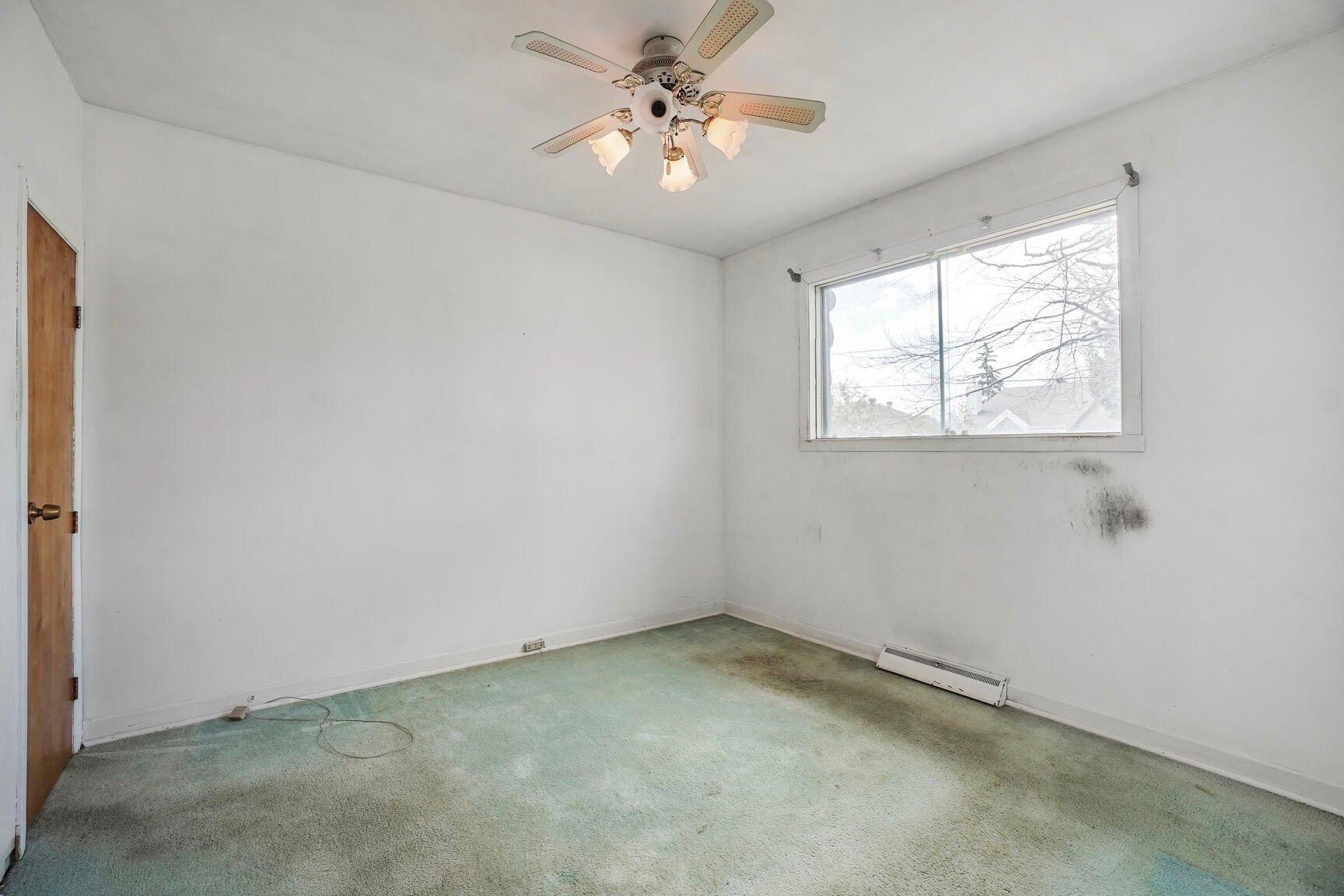 









4675


53e Avenue

,
Laval (Laval-Ouest),




QC
H7R4C5

