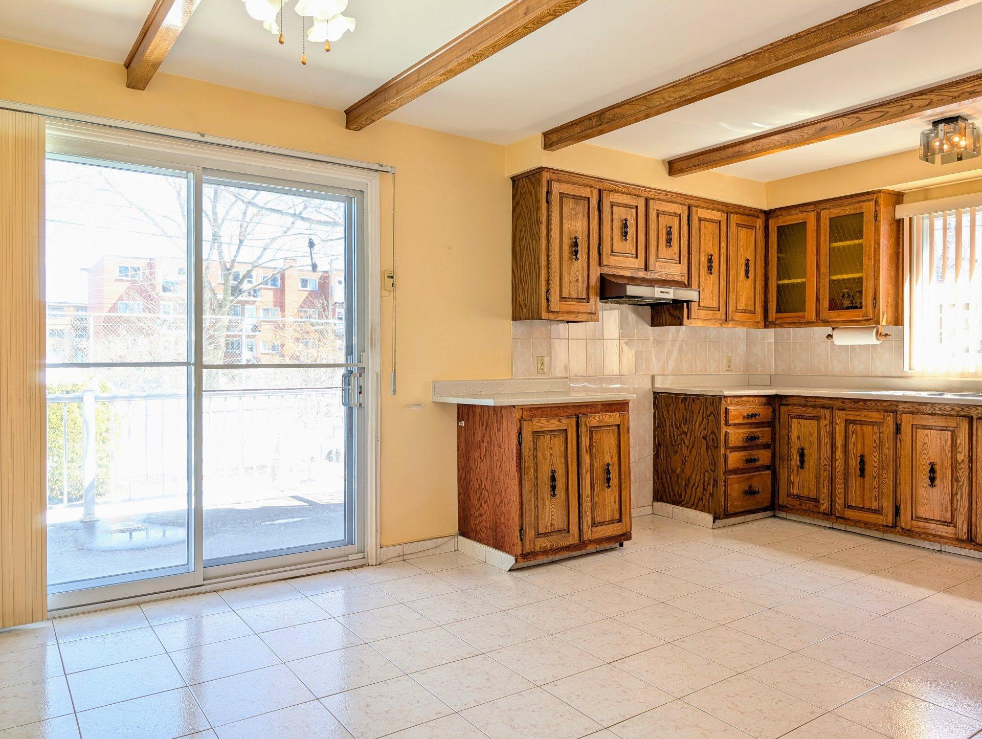 









12351

 - 12355


Av. Monty

,
Montréal (Montréal-Nord),




QC
H1G3N9

