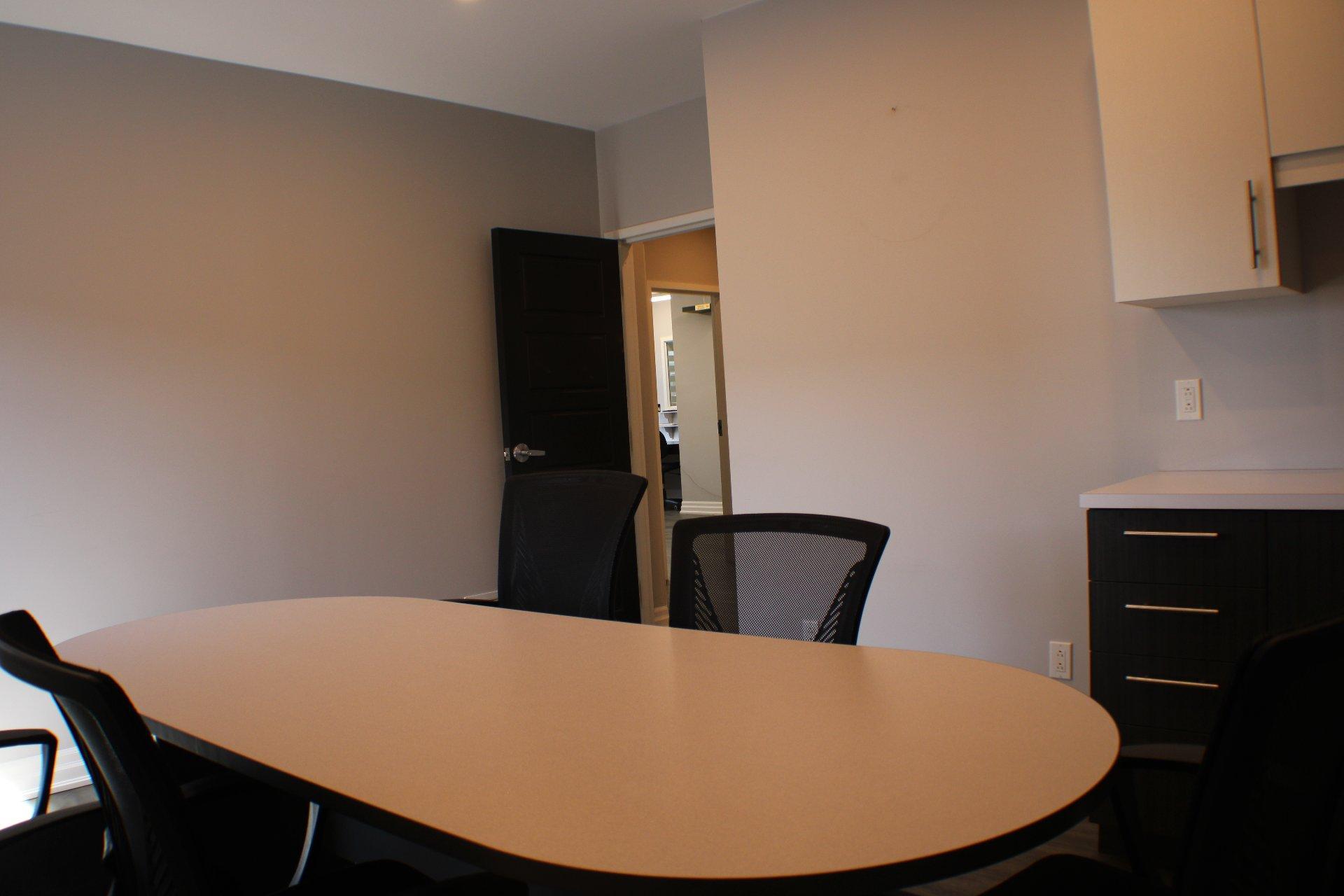 









30


Rue des Menuisiers

, A,
Sainte-Anne-des-Plaines,




QC
J5N2T2

