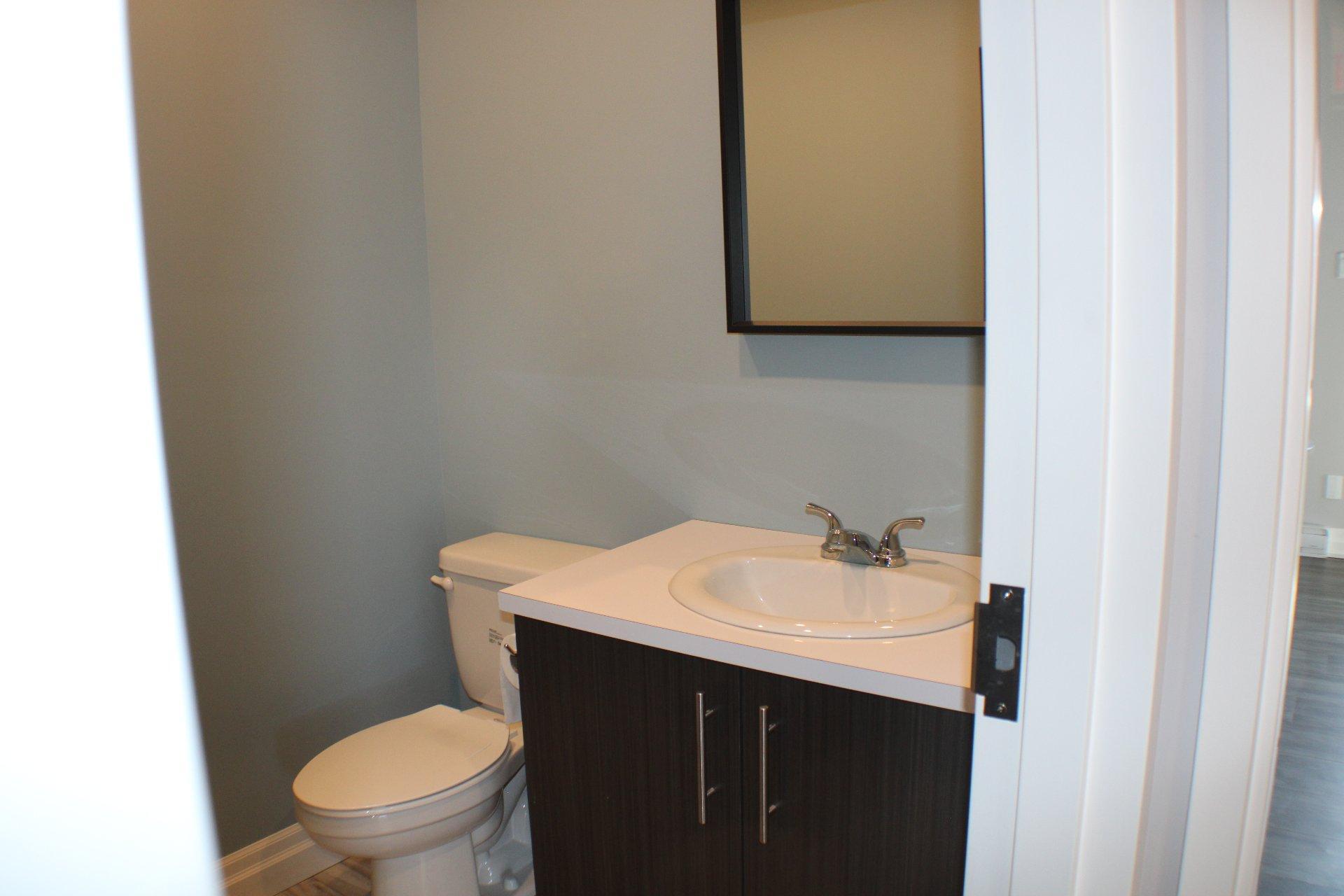 









30


Rue des Menuisiers

, A,
Sainte-Anne-des-Plaines,




QC
J5N2T2

