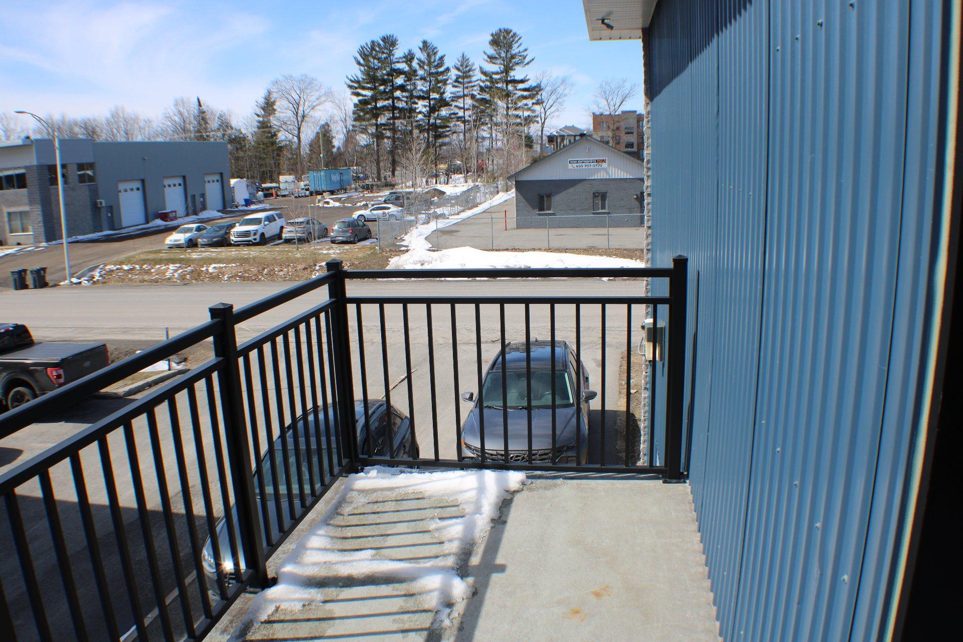 









30


Rue des Menuisiers

, A,
Sainte-Anne-des-Plaines,




QC
J5N2T2

