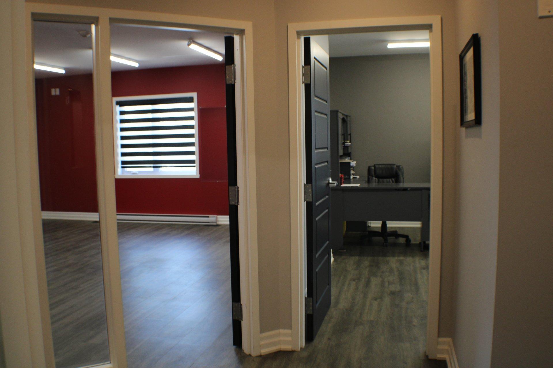 









30


Rue des Menuisiers

, A,
Sainte-Anne-des-Plaines,




QC
J5N2T2

