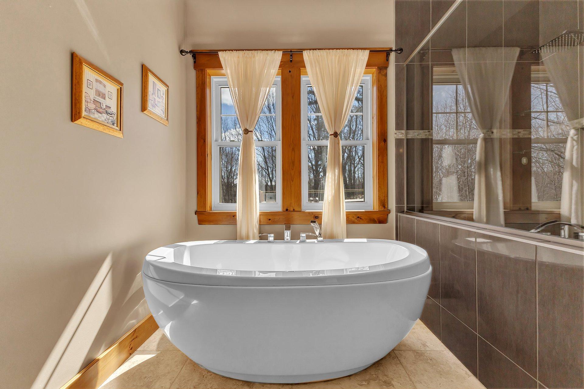 









52


Ch. Watson

,
Val-des-Monts,




QC
J8N5A9

