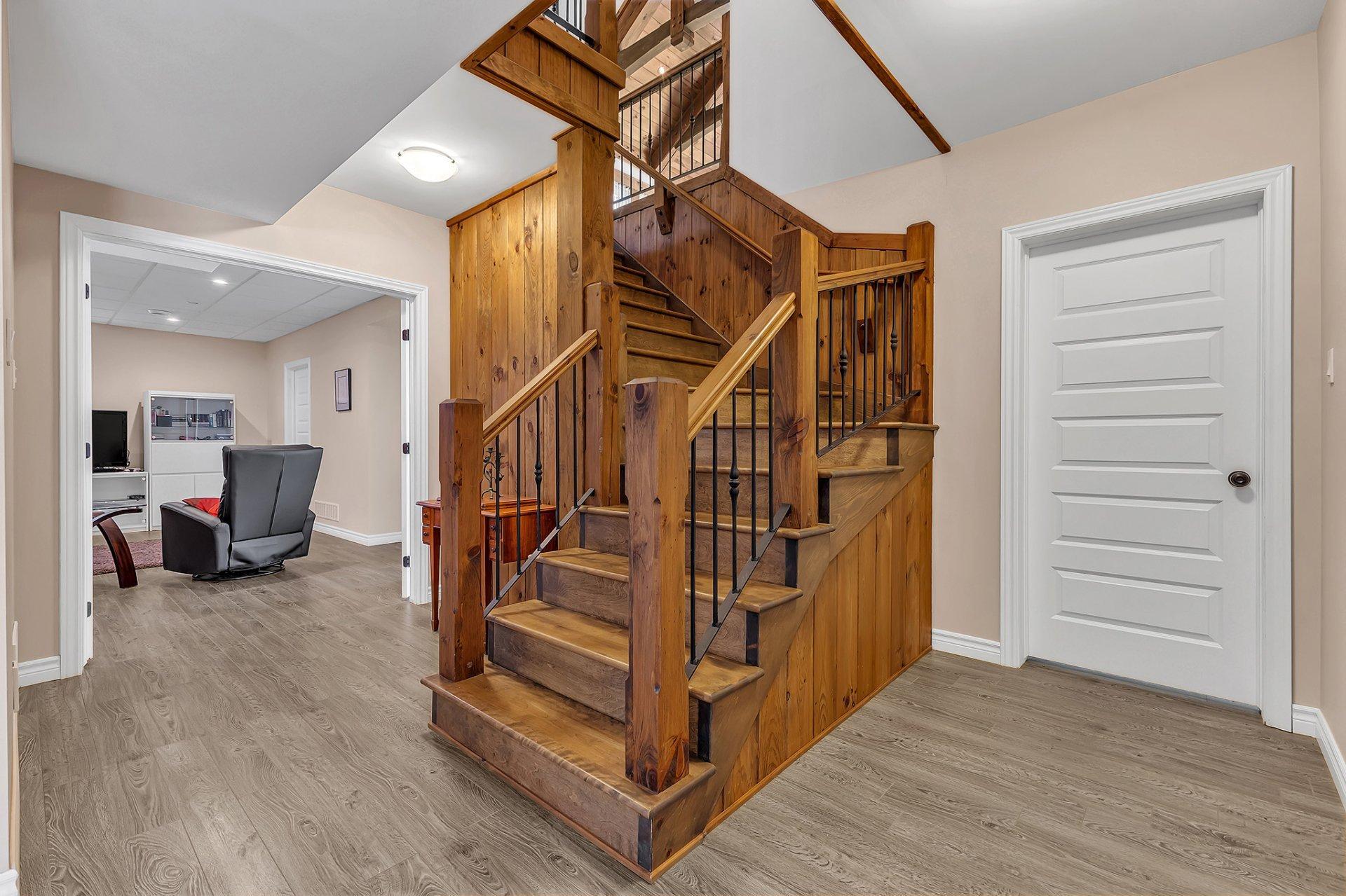 









52


Ch. Watson

,
Val-des-Monts,




QC
J8N5A9

