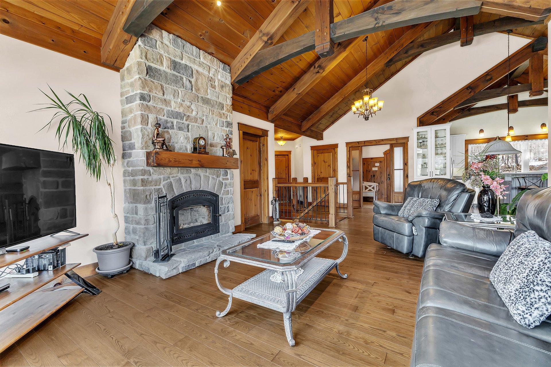 









52


Ch. Watson

,
Val-des-Monts,




QC
J8N5A9

