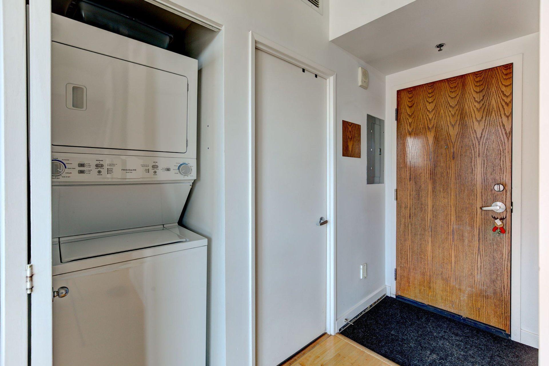 









630


Rue William

, 614,
Montréal (Ville-Marie),




QC
H3C4C9

