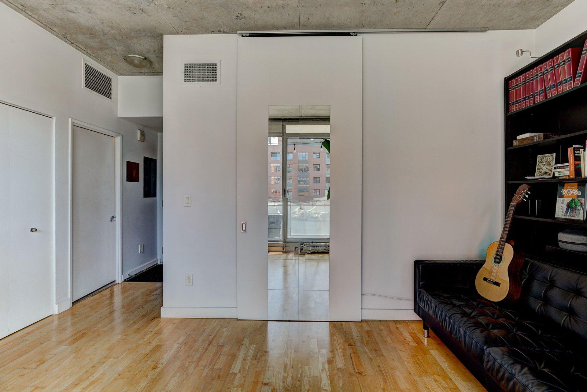 









630


Rue William

, 614,
Montréal (Ville-Marie),




QC
H3C4C9

