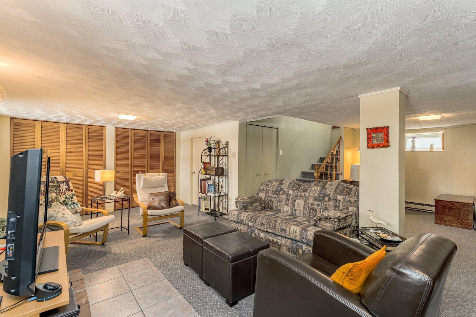 









128


9e Avenue S.

,
Sherbrooke (Fleurimont),




QC
J1G2R1


