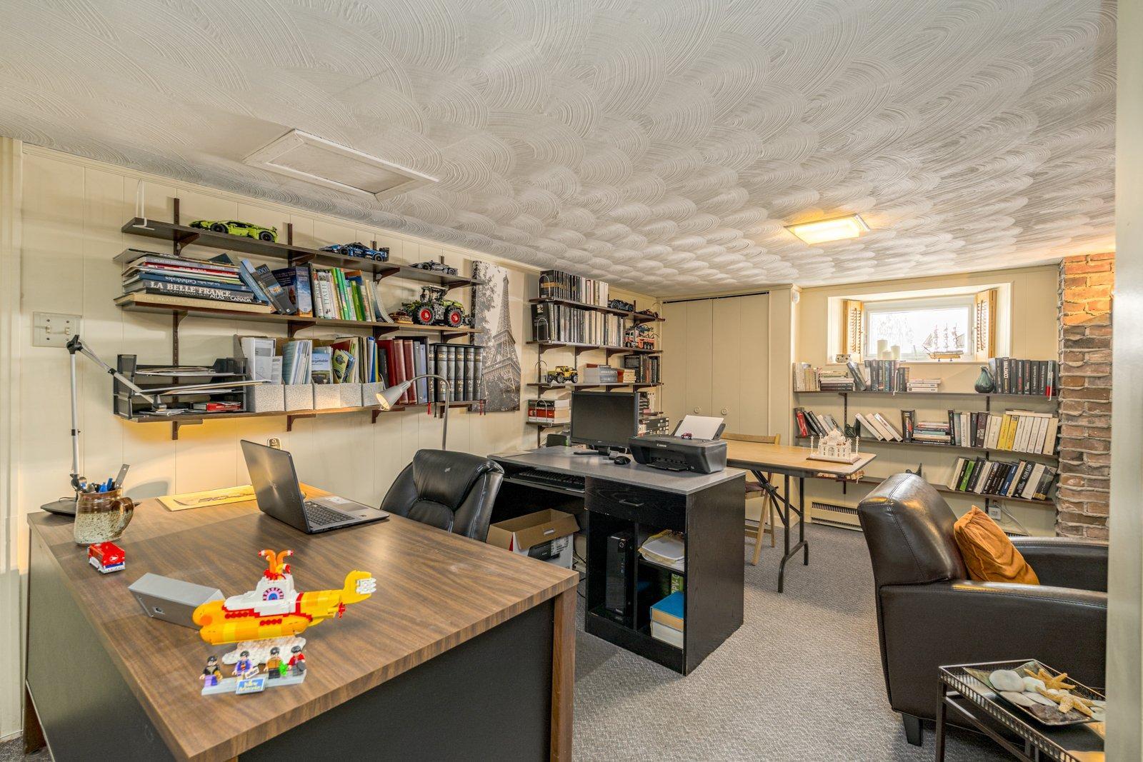 









128


9e Avenue S.

,
Sherbrooke (Fleurimont),




QC
J1G2R1

