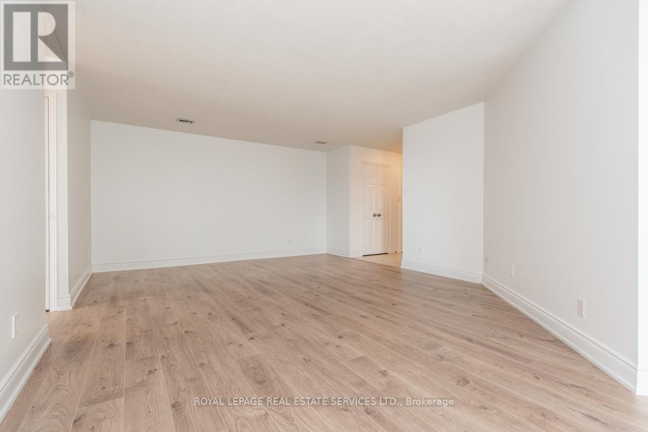 












1404 - 95 LA ROSE AVENUE

,
Toronto,




Ontario
M9P3T2

