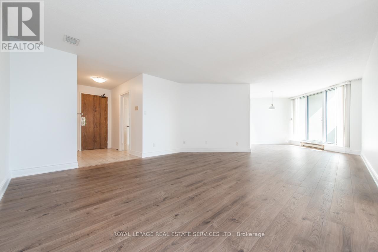 












1404 - 95 LA ROSE AVENUE

,
Toronto,




Ontario
M9P3T2

