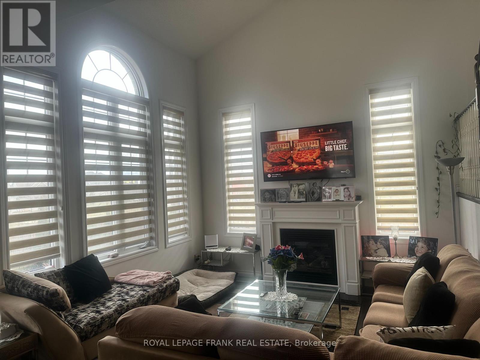 












MAIN & UPPER - 130 SUMERSFORD DRIVE

,
Clarington (Bowmanville),




Ontario
L1C3K7

