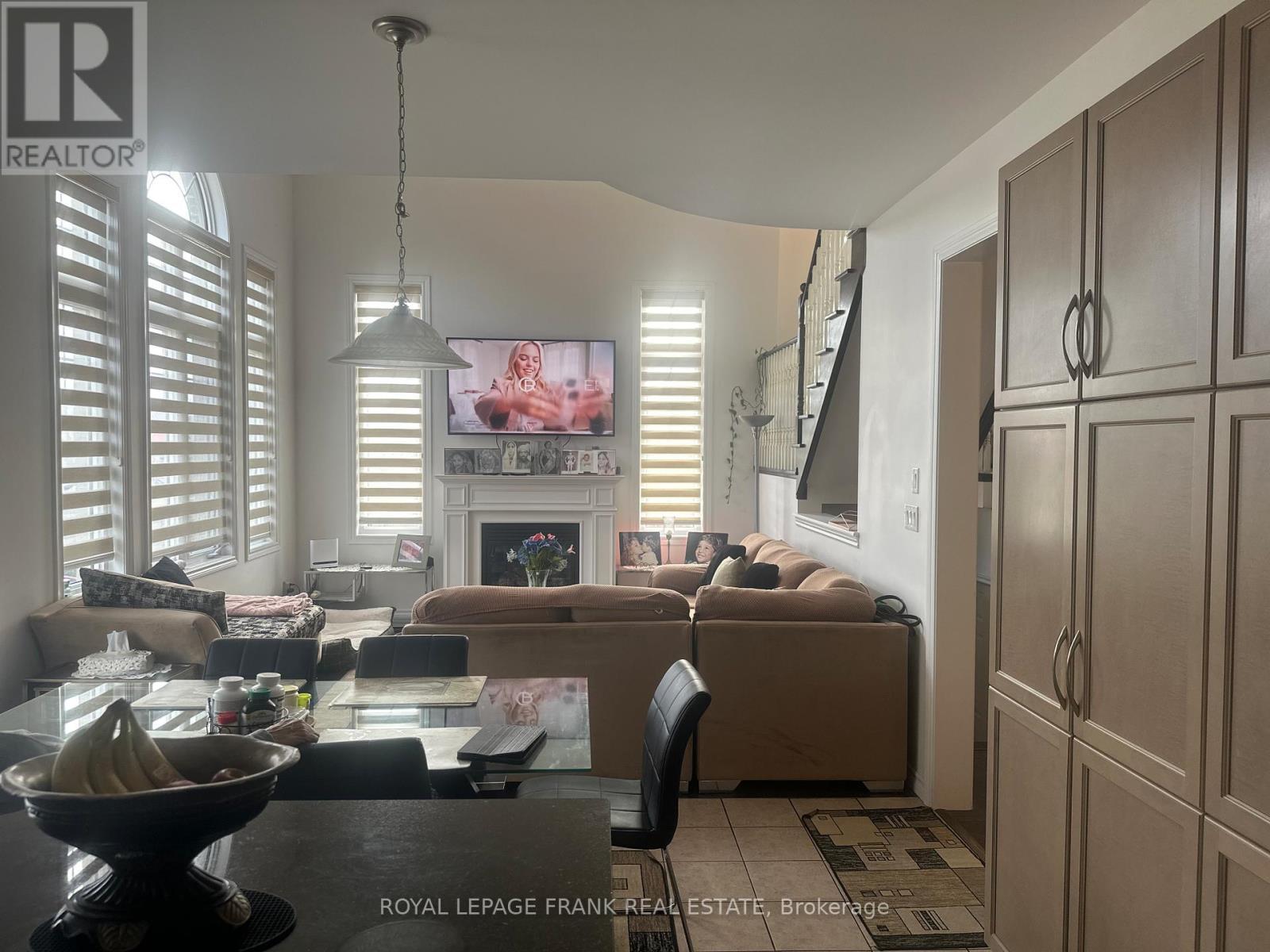 












MAIN & UPPER - 130 SUMERSFORD DRIVE

,
Clarington (Bowmanville),




Ontario
L1C3K7

