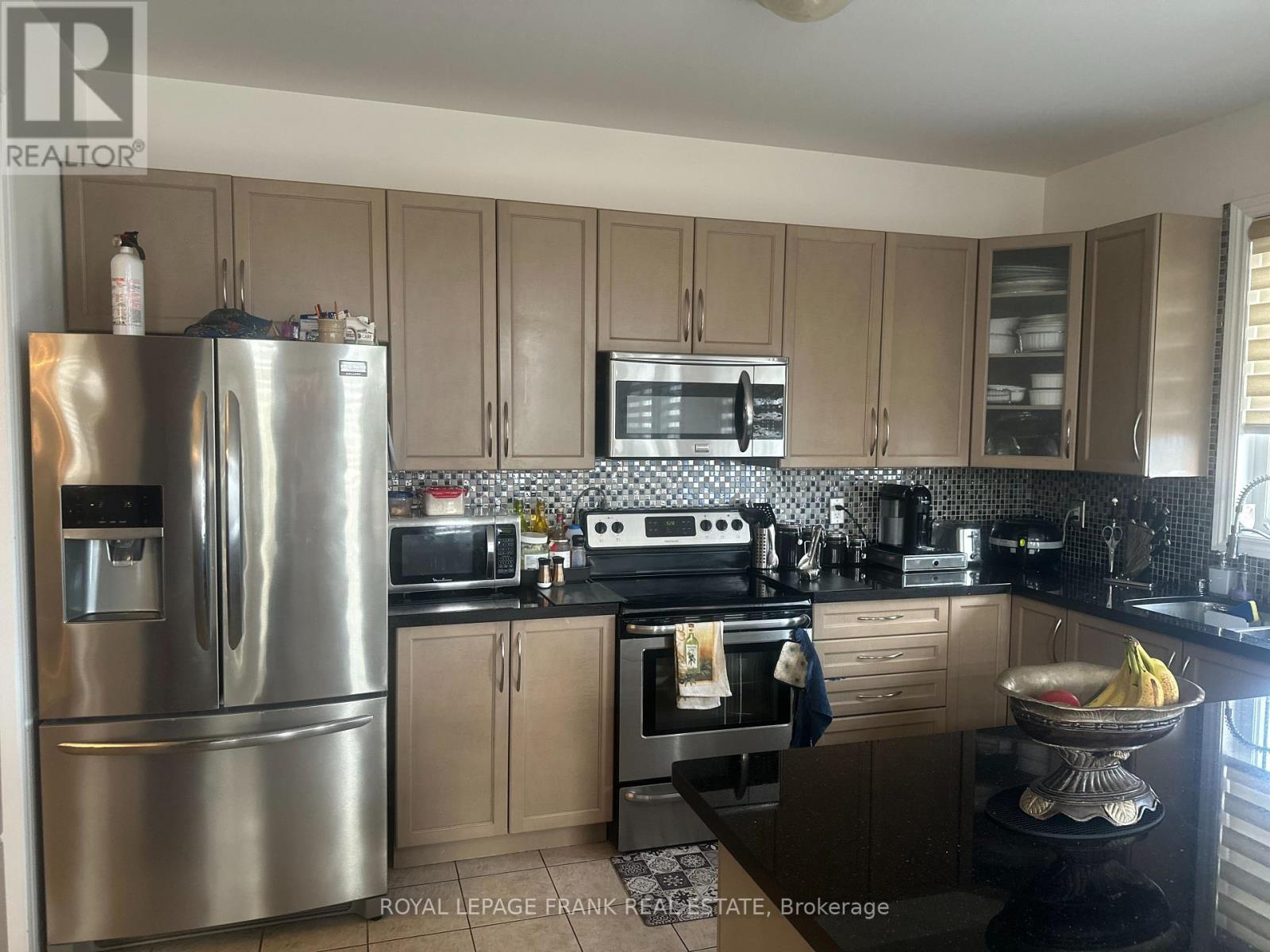 












MAIN & UPPER - 130 SUMERSFORD DRIVE

,
Clarington (Bowmanville),




Ontario
L1C3K7

