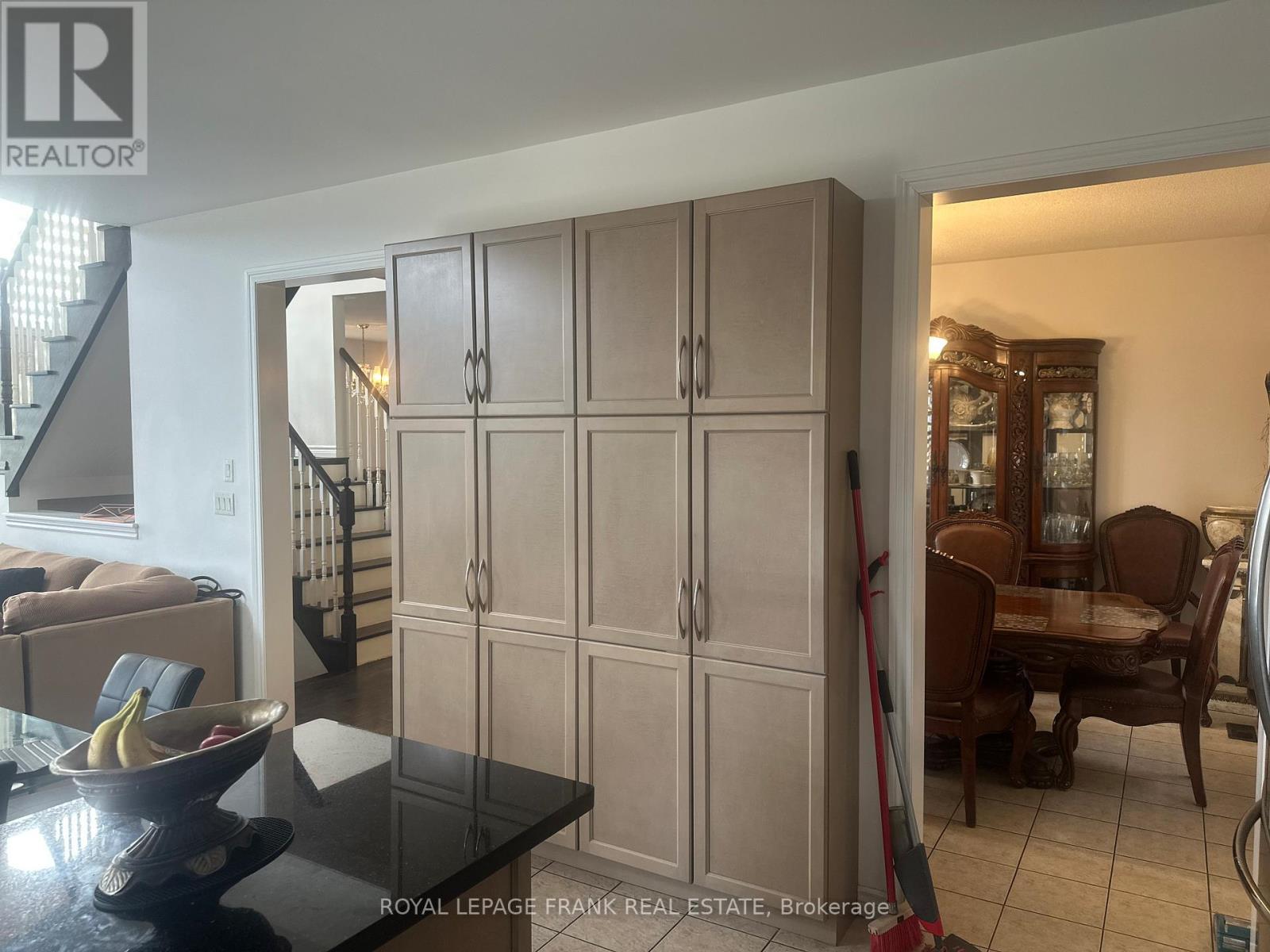 












MAIN & UPPER - 130 SUMERSFORD DRIVE

,
Clarington (Bowmanville),




Ontario
L1C3K7

