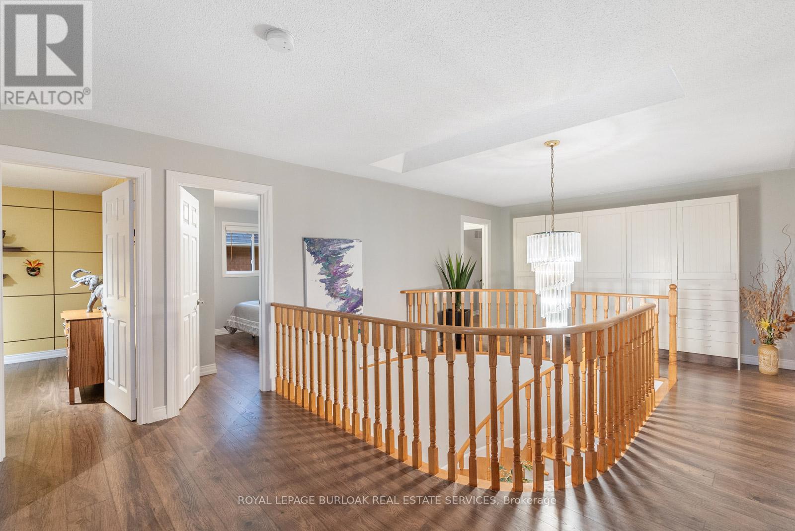 












4456 IDLEWILDE CRESCENT

,
Mississauga,




Ontario
L5M4E3

