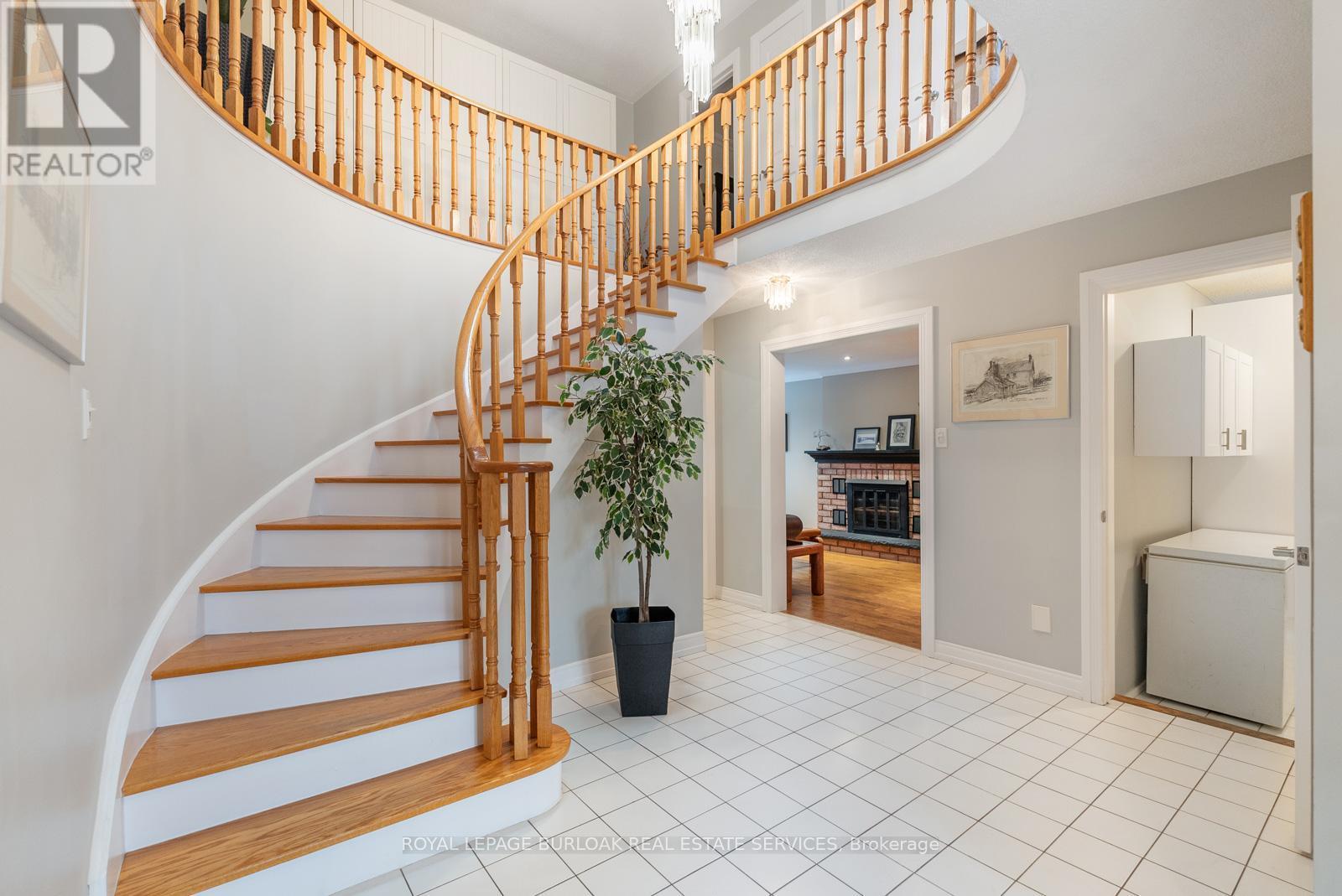 












4456 IDLEWILDE CRESCENT

,
Mississauga,




Ontario
L5M4E3

