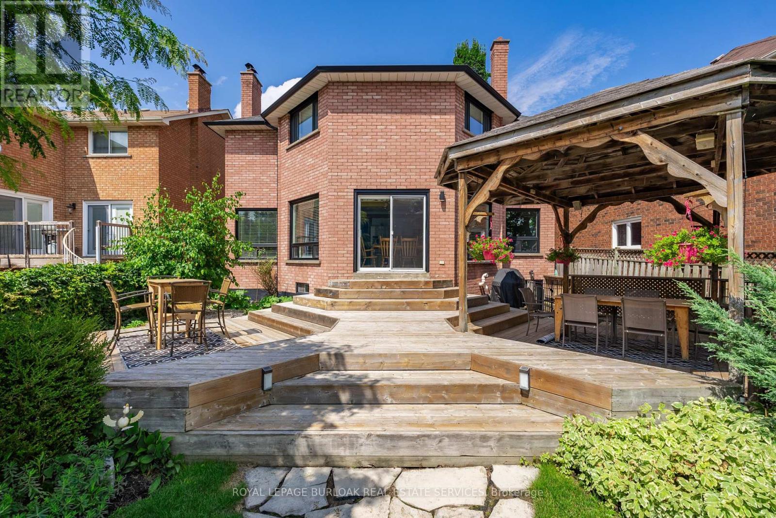 












4456 IDLEWILDE CRESCENT

,
Mississauga,




Ontario
L5M4E3

