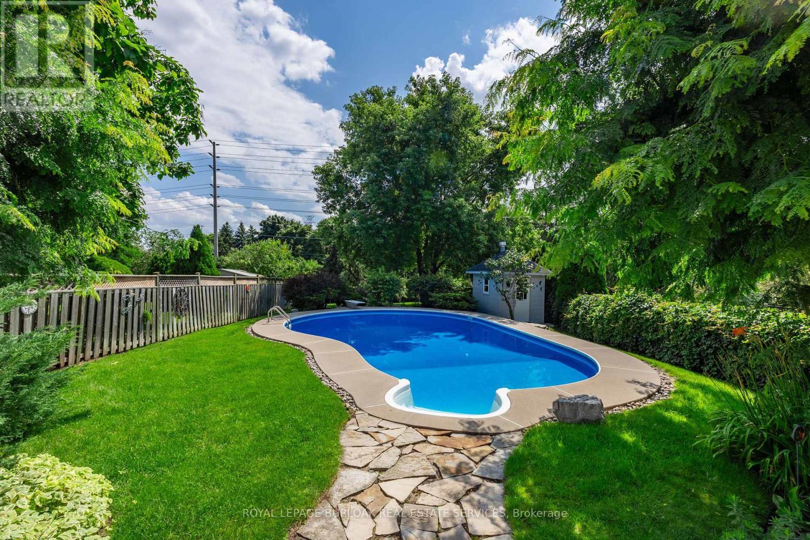












4456 IDLEWILDE CRESCENT

,
Mississauga,




Ontario
L5M4E3

