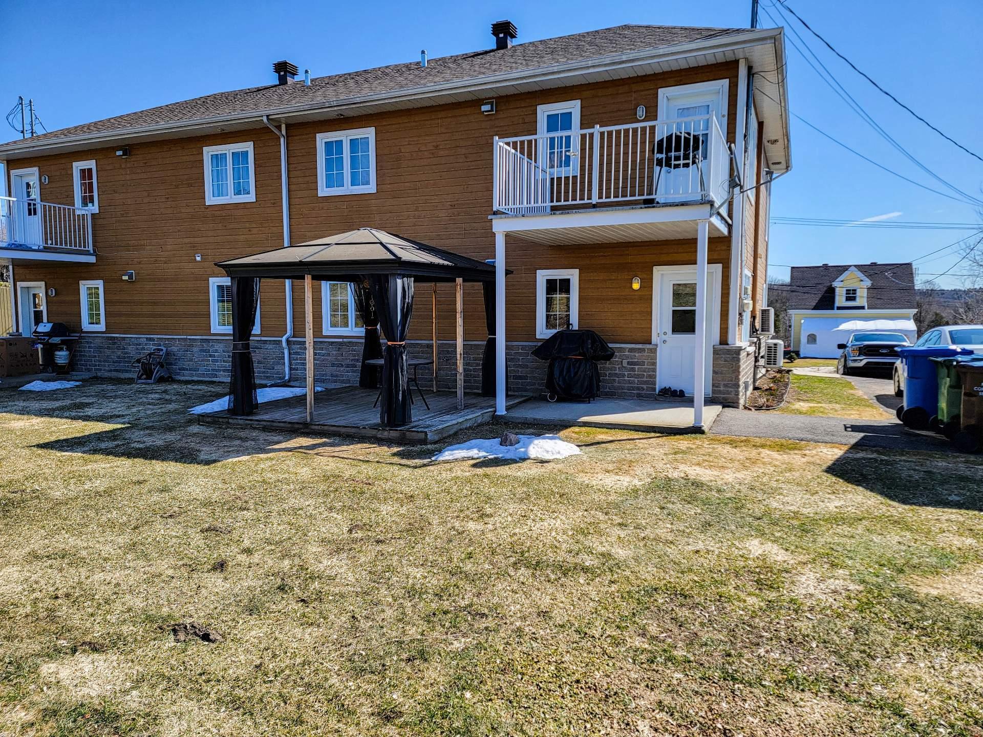 









346


Rue Woodbine

,
Brownsburg-Chatham,




QC
J8G0A2

