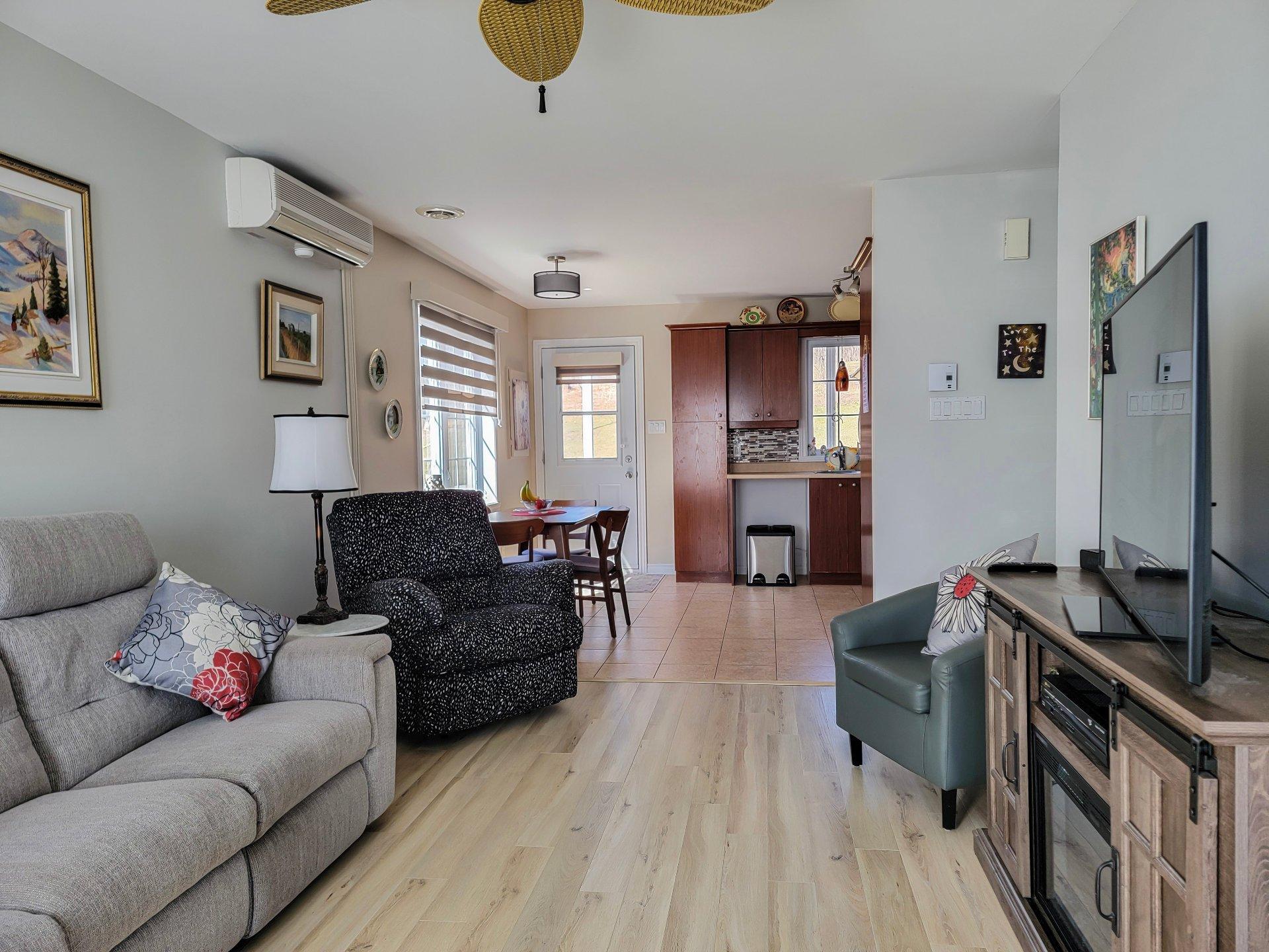 









346


Rue Woodbine

,
Brownsburg-Chatham,




QC
J8G0A2

