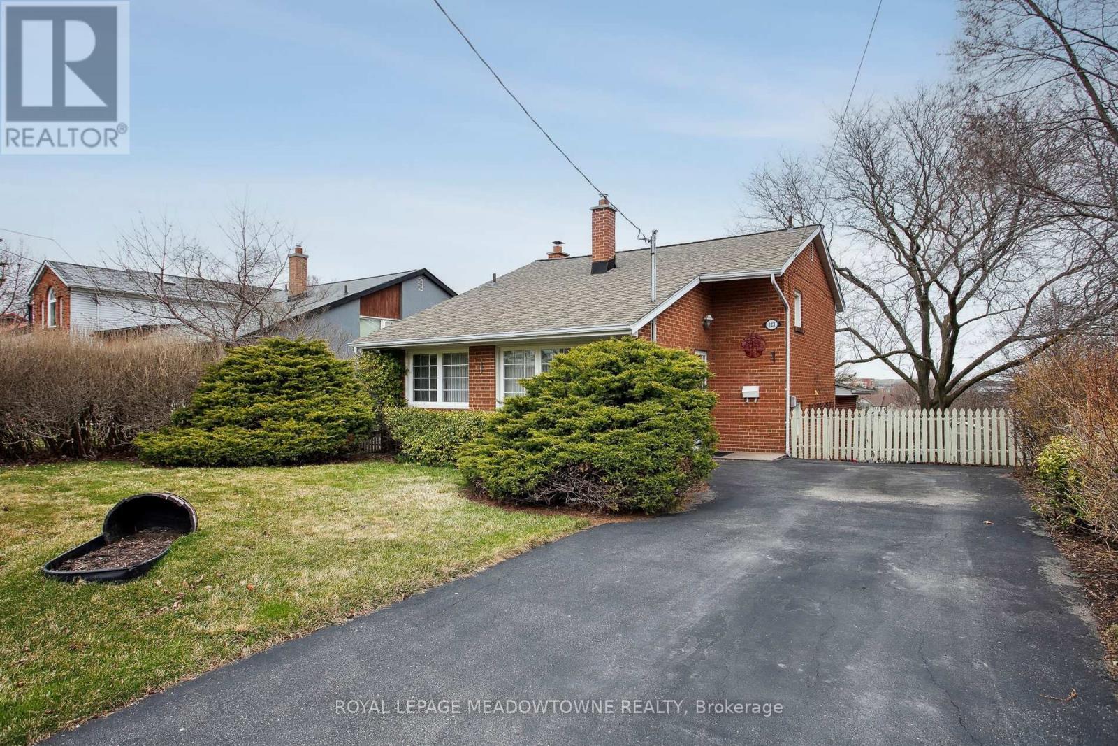 












123 VISTA DRIVE W

,
Mississauga,




Ontario
L5M1W2


